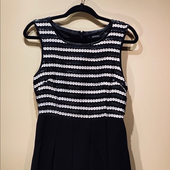 🌟2xHP🌟NWOT Ark & Co. Embellished Bodice Dress S - Picture 2 of 11